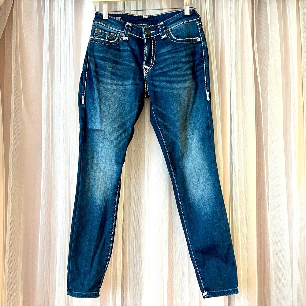 True Religion Mid Rise Skinny jeans size28 but better fit for size 26,27